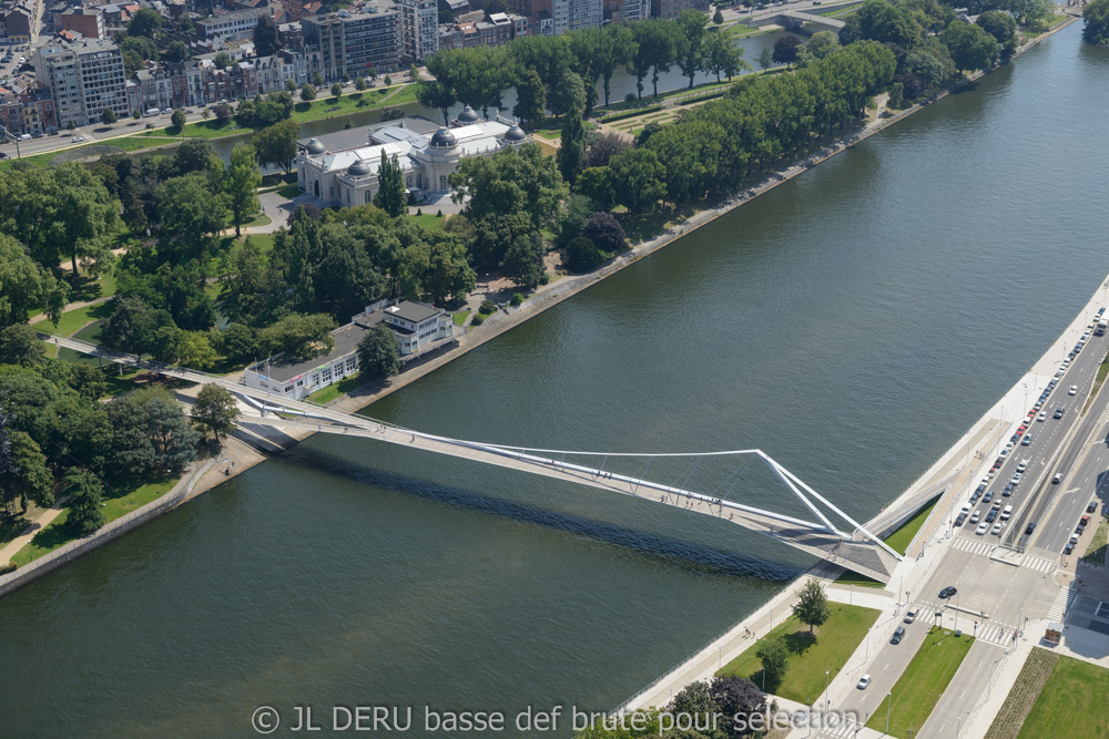 Liège - passerelle sur la Meuse